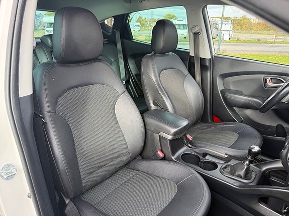 Hyundai ix35 11 of 14