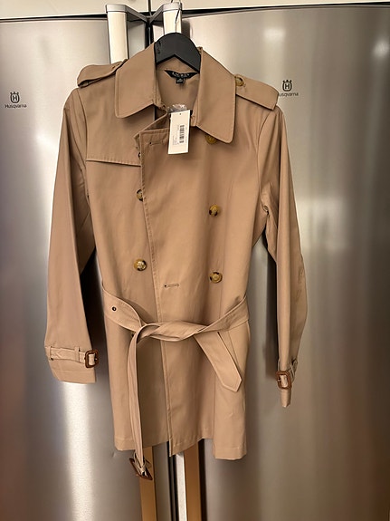Product image 1 of 9