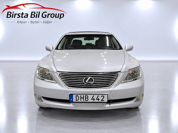 Lexus LS460