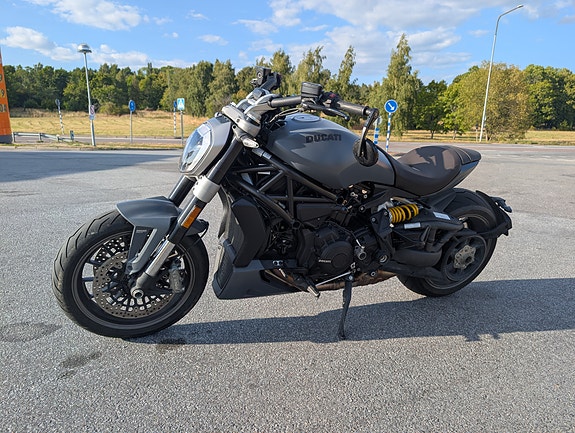 Ducati XDiavel 2 of 3