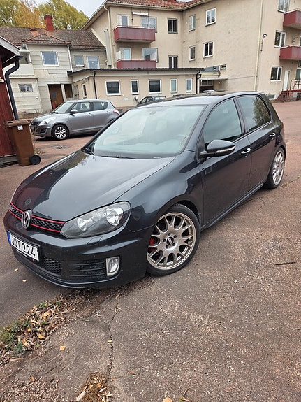 Volkswagen Golf VI