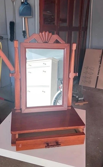 Product image 1 of 4