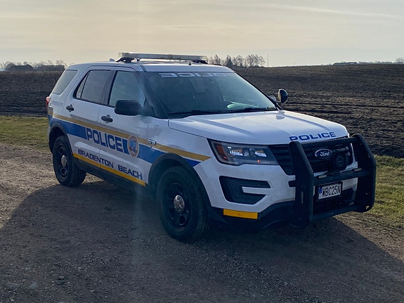 Ford Explorer 24 of 26