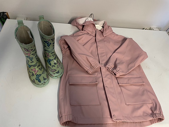 Product image 1 of 4