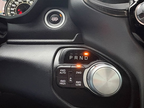 Dodge RAM 1500 13 of 17