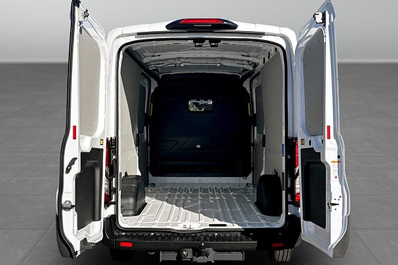 Ford Transit 7 of 7