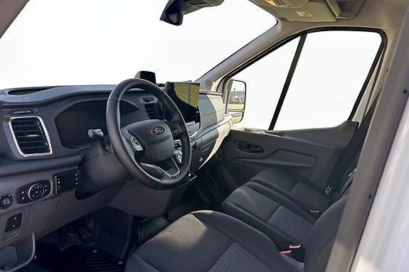 Ford Transit 4 of 7