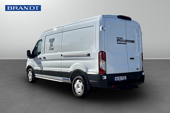 Ford Transit 2 of 7