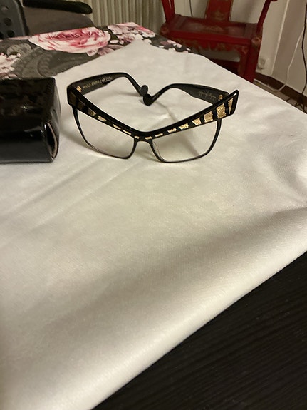 Product image 1 of 8