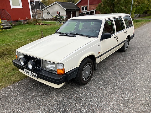 Volvo 745