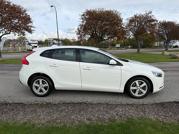 Volvo V40 5 of 12