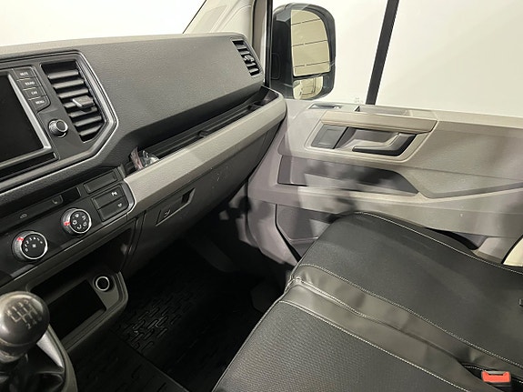 Volkswagen Crafter 17 of 17