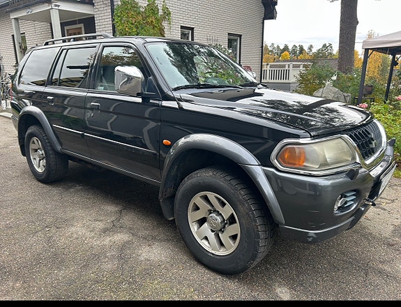 Mitsubishi Pajero Sport 11 of 19