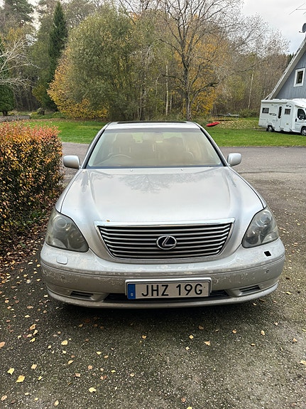 Lexus LS430