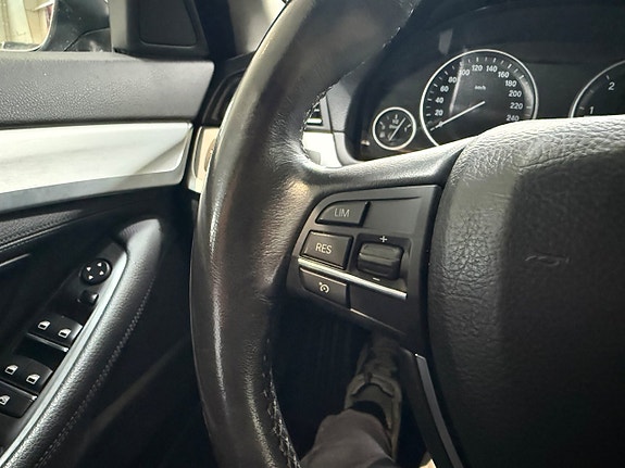 BMW 520d 16 of 18