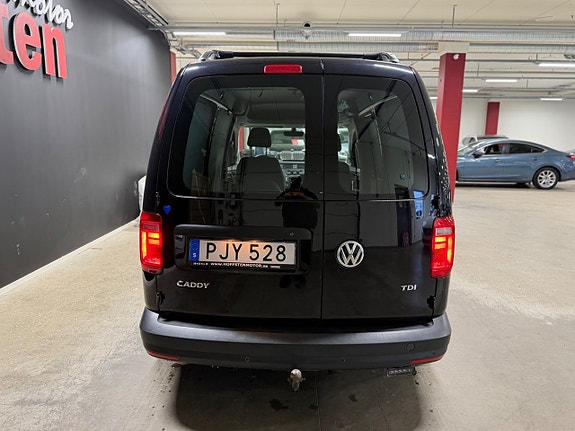 Volkswagen Caddy Maxi 4 of 15
