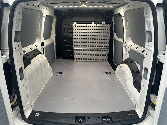 Volkswagen Caddy Maxi 7 of 13