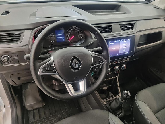Renault Express 8 of 12