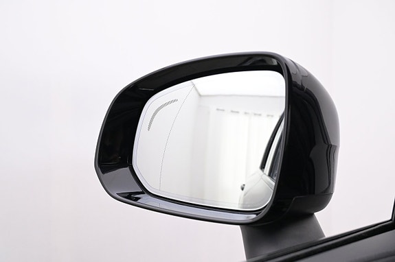 Volvo XC90 24 of 27