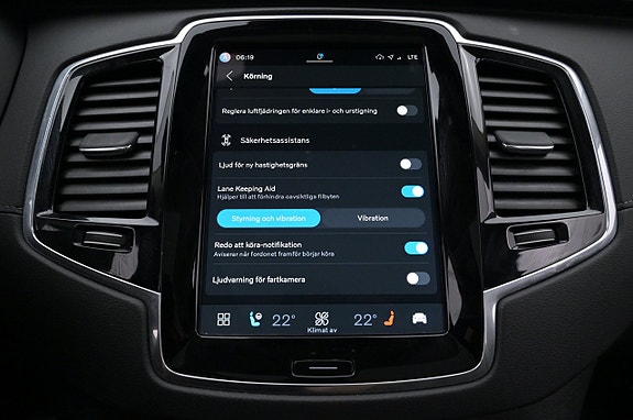 Volvo XC90 21 of 27