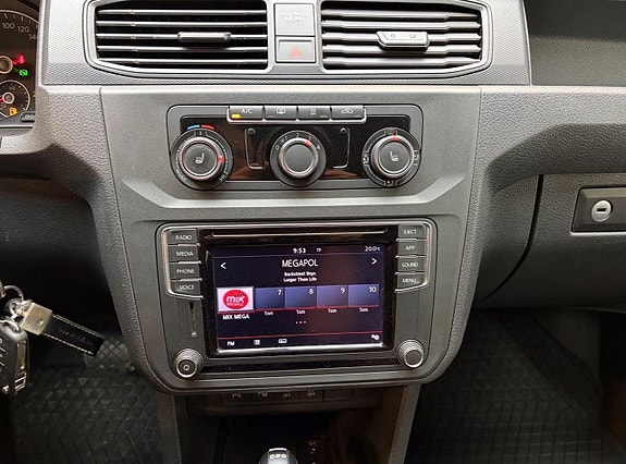 Volkswagen Caddy Maxi 9 of 9