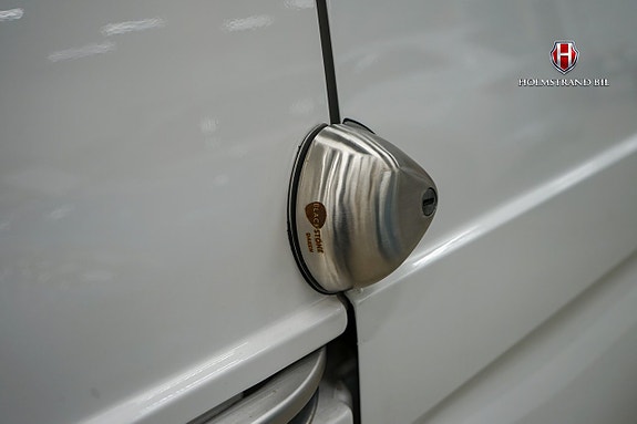 Volkswagen Caddy Maxi 12 of 22