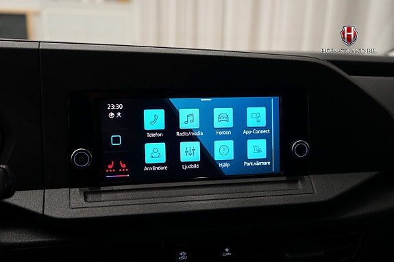 Volkswagen Caddy Maxi 16 of 22