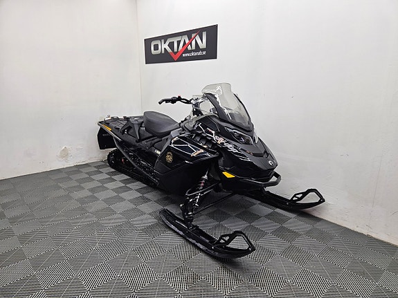 Ski-doo Renegade ADR 900 ACE