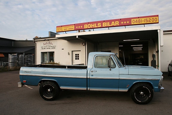 Ford F-100 7 of 23