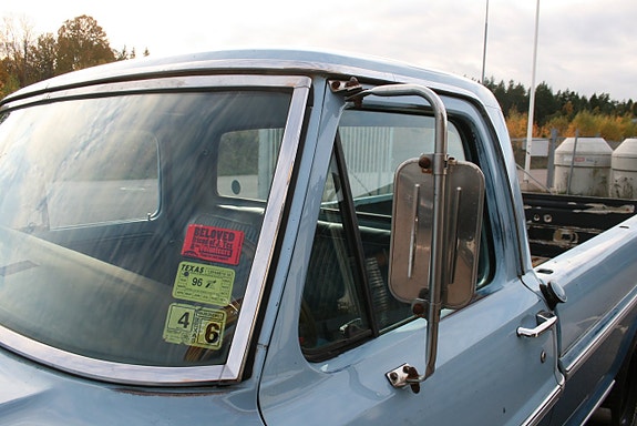Ford F-100 17 of 23