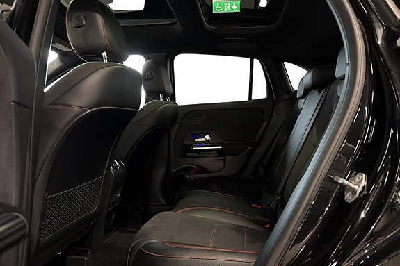 Mercedes-Benz GLA 250 e 11 of 25