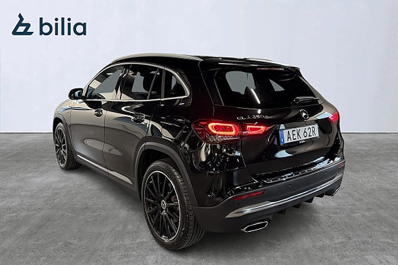 Mercedes-Benz GLA 250 e 3 of 25