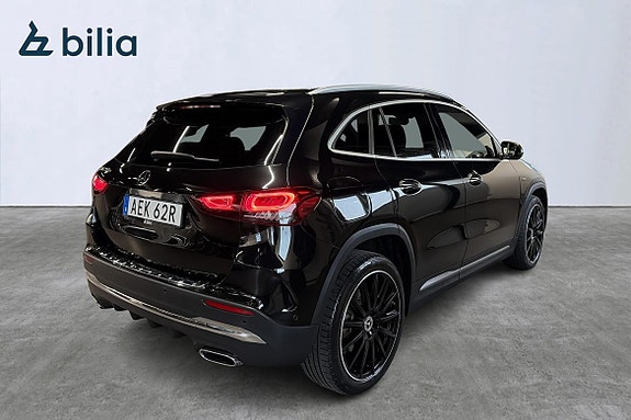 Mercedes-Benz GLA 250 e 4 of 25
