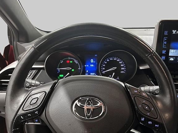 Toyota C-HR 15 of 19