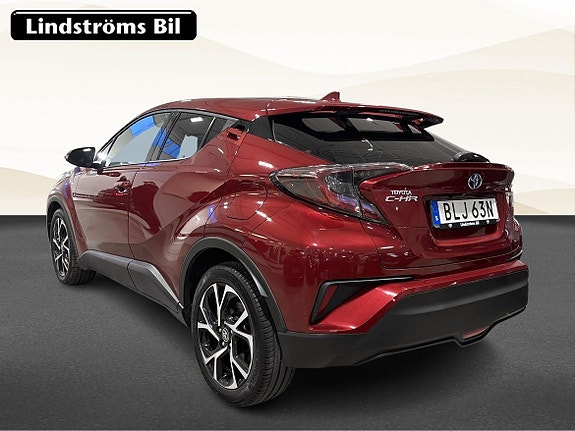 Toyota C-HR 4 of 19