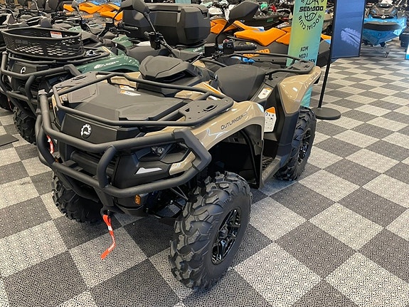 Can-Am Outlander PRO XU HD7 T -27 2 of 2