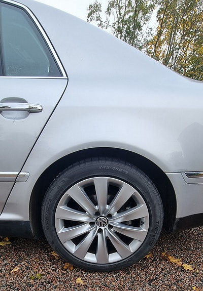 Volkswagen Phaeton 17 of 19