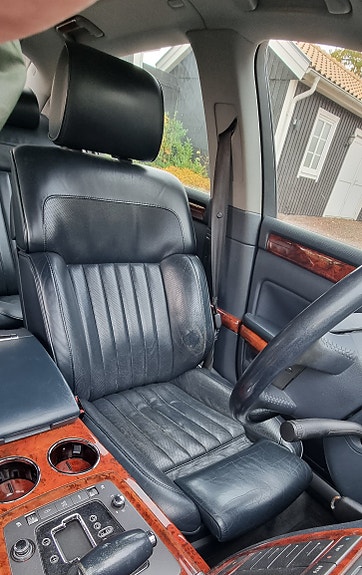 Volkswagen Phaeton 7 of 19
