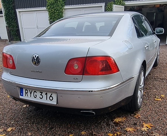 Volkswagen Phaeton 5 of 19