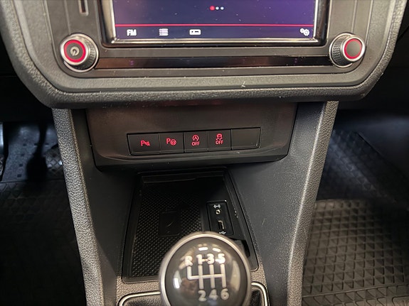 Volkswagen Caddy 10 of 14