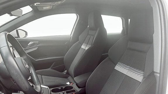 Audi A3 8 of 12