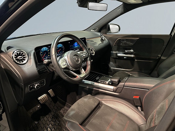 Mercedes-Benz GLA 250 7 of 23