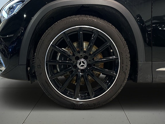 Mercedes-Benz GLA 250 14 of 23