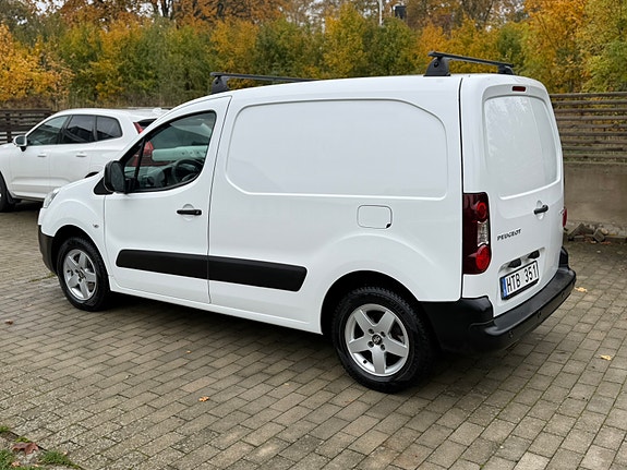 Peugeot Partner 2 of 8