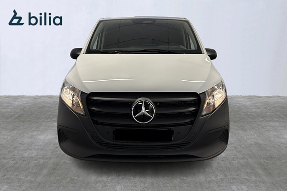 Mercedes-Benz eVito 112 14 of 22
