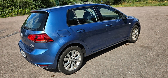 Volkswagen Golf VII