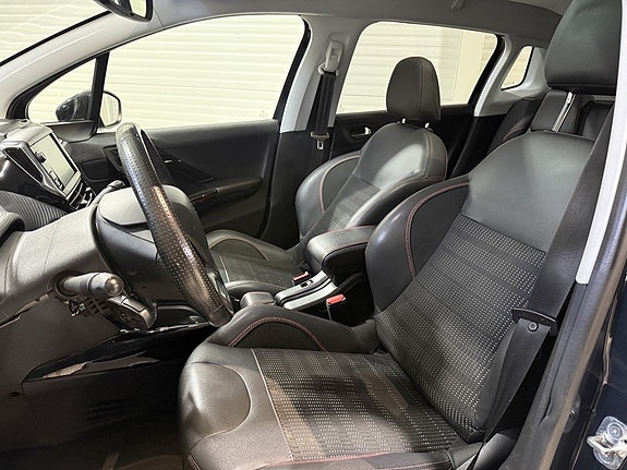 Peugeot 2008 6 of 15