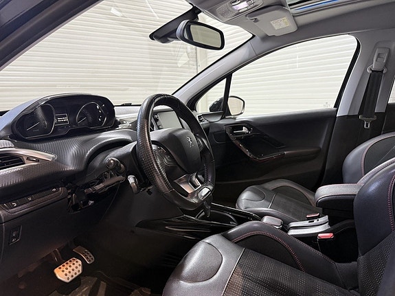 Peugeot 2008 4 of 15