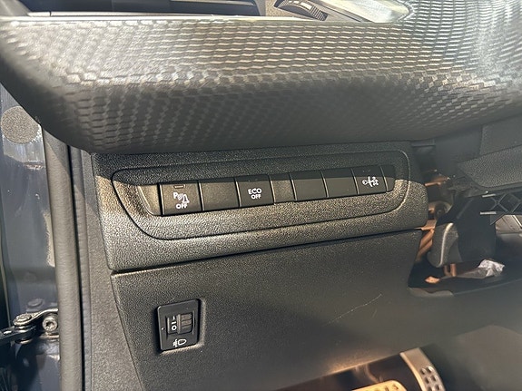 Peugeot 2008 13 of 15