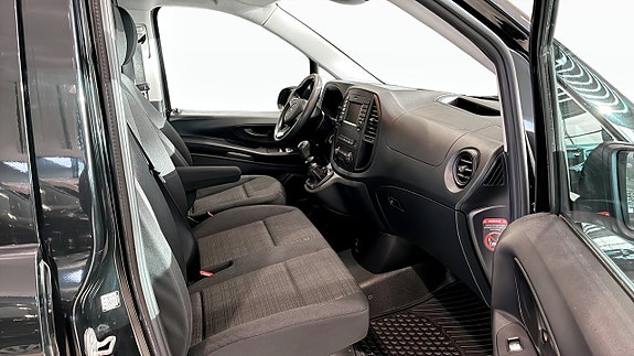 Mercedes-Benz Vito 111 3 of 12